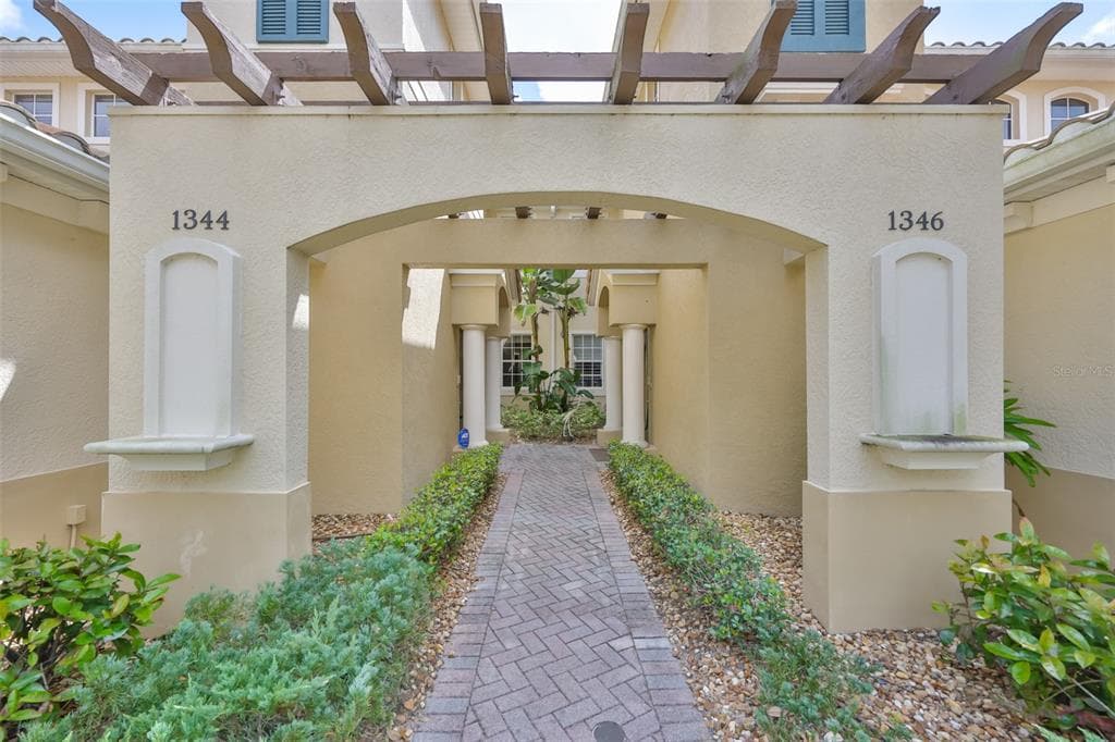 1344 EMERALD DUNES DRIVE SUN CITY CENTER, FL 33573