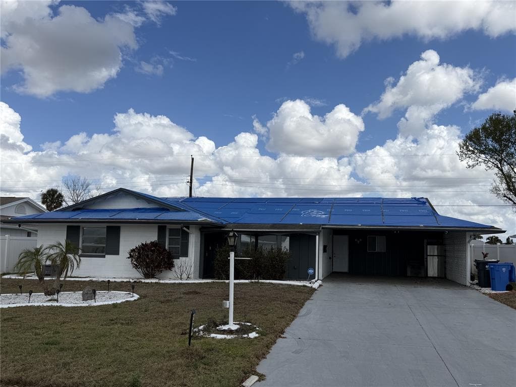 1205 HACIENDA DRIVE SUN CITY CENTER, FL 33573