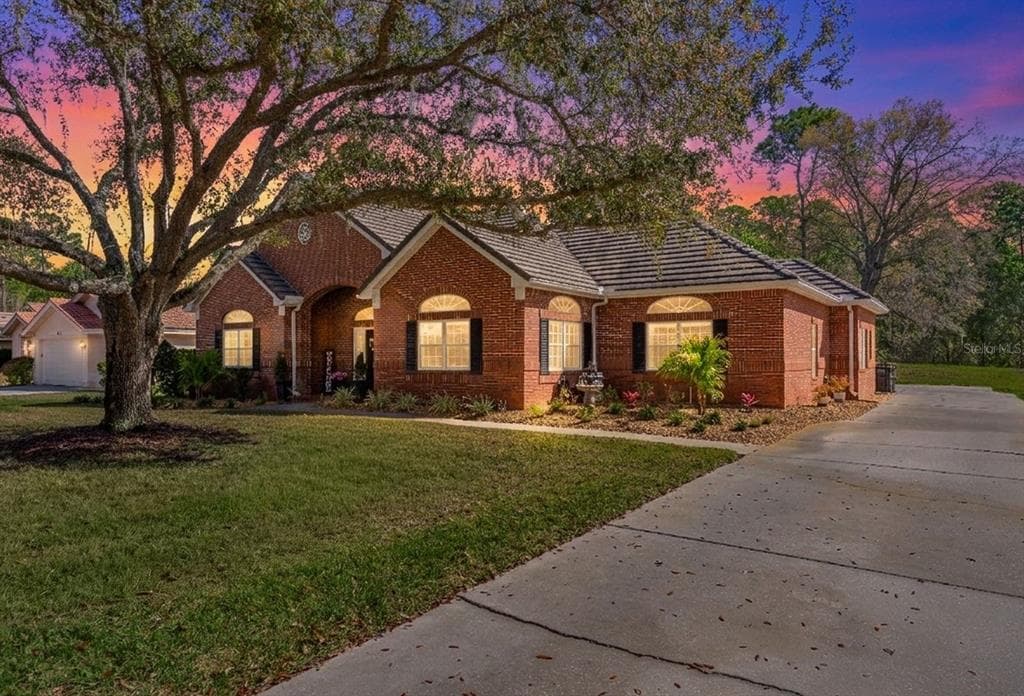 1499 E LAKE WOODLANDS PARKWAY