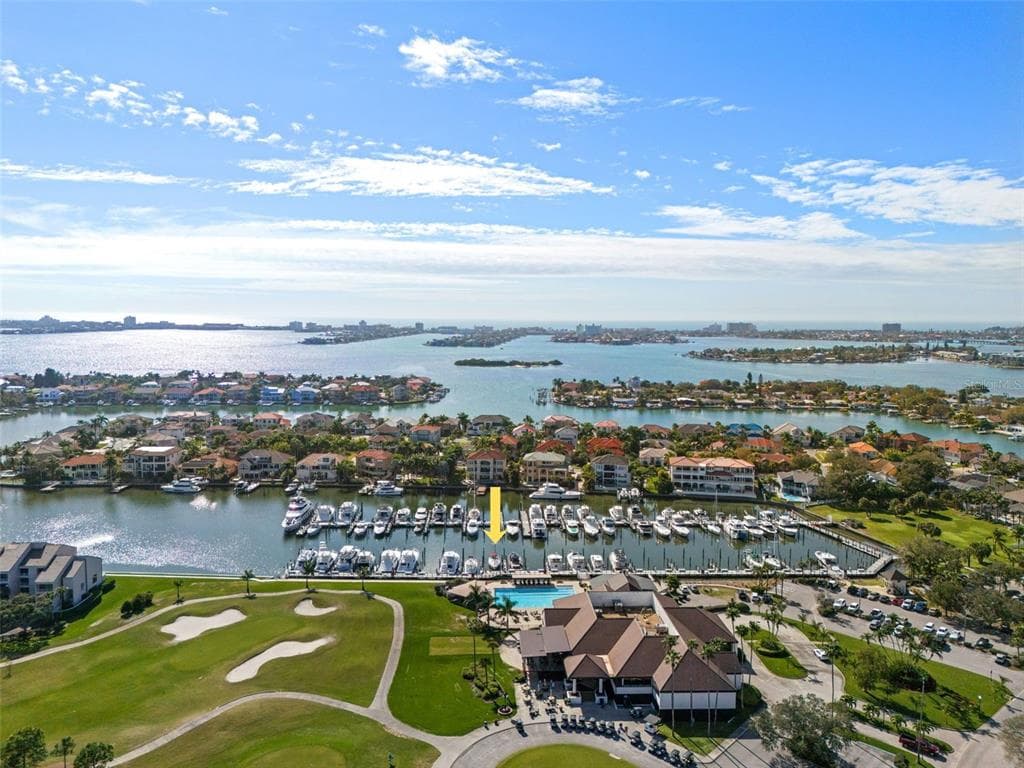 6300 PASADENA POINT BOULEVARD UNIT 10
