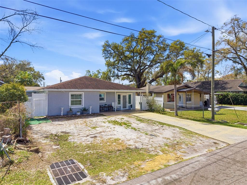 2706 W POWHATAN AVENUE TAMPA, FL 33614