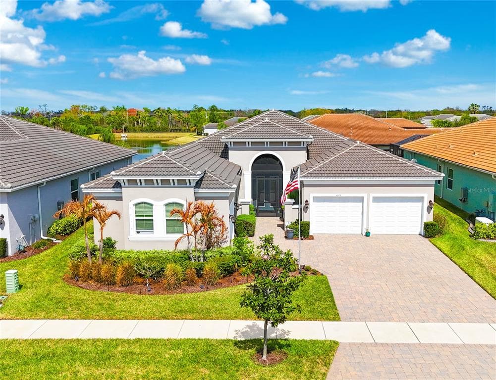 4924 PAMPLONA COURT WIMAUMA, FL 33598