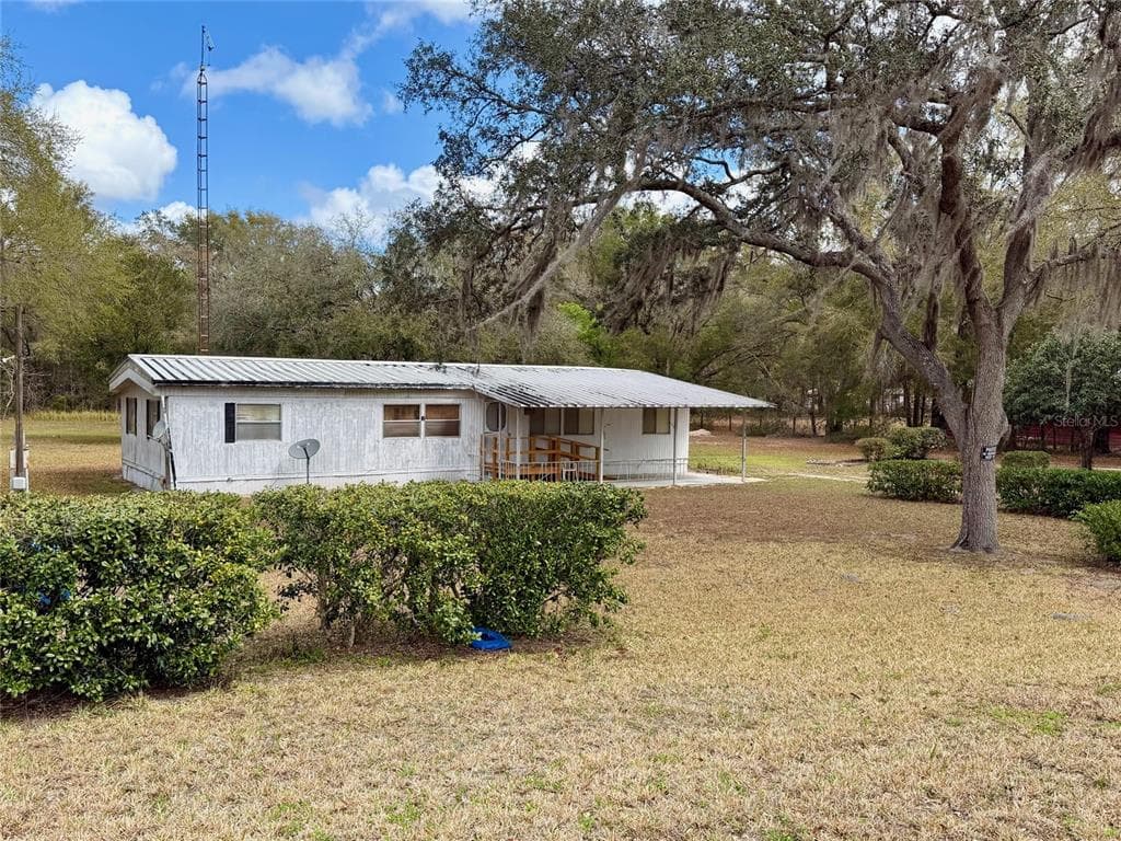 13329 SE 175TH STREET WEIRSDALE, FL 32195