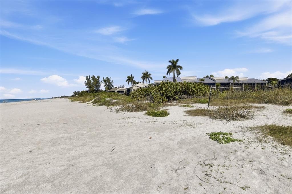 5655 GULF OF MEXICO DRIVE UNIT D107