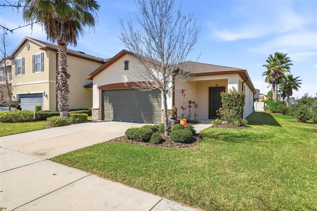 1724 PASSAGE KEY LANE RUSKIN, FL 33570