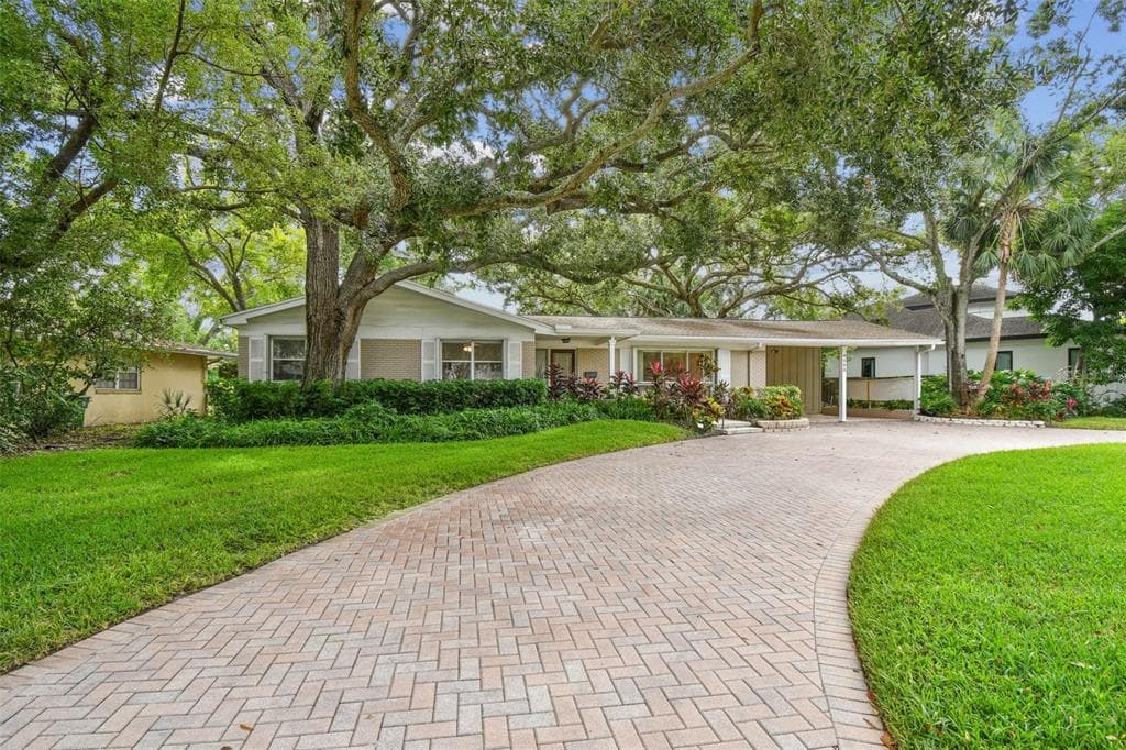 4508 HENDERSON BOULEVARD TAMPA, FL 33629