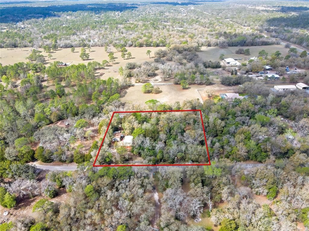 13021 KITE ROAD WEEKI WACHEE, FL 34614