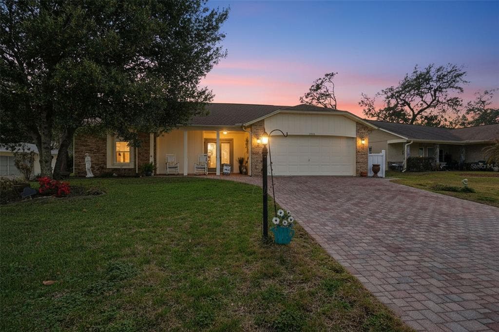 2658 ROYAL RIDGE DRIVE SPRING HILL, FL 34606