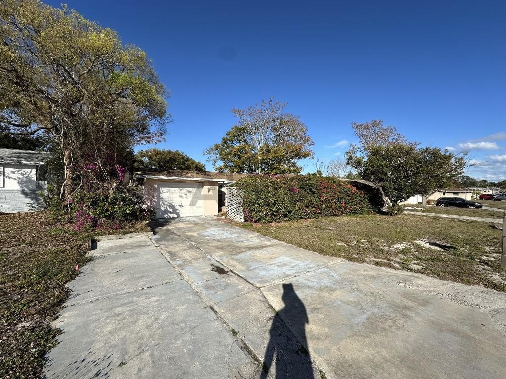 7621 ILEX DRIVE PORT RICHEY, FL 34668