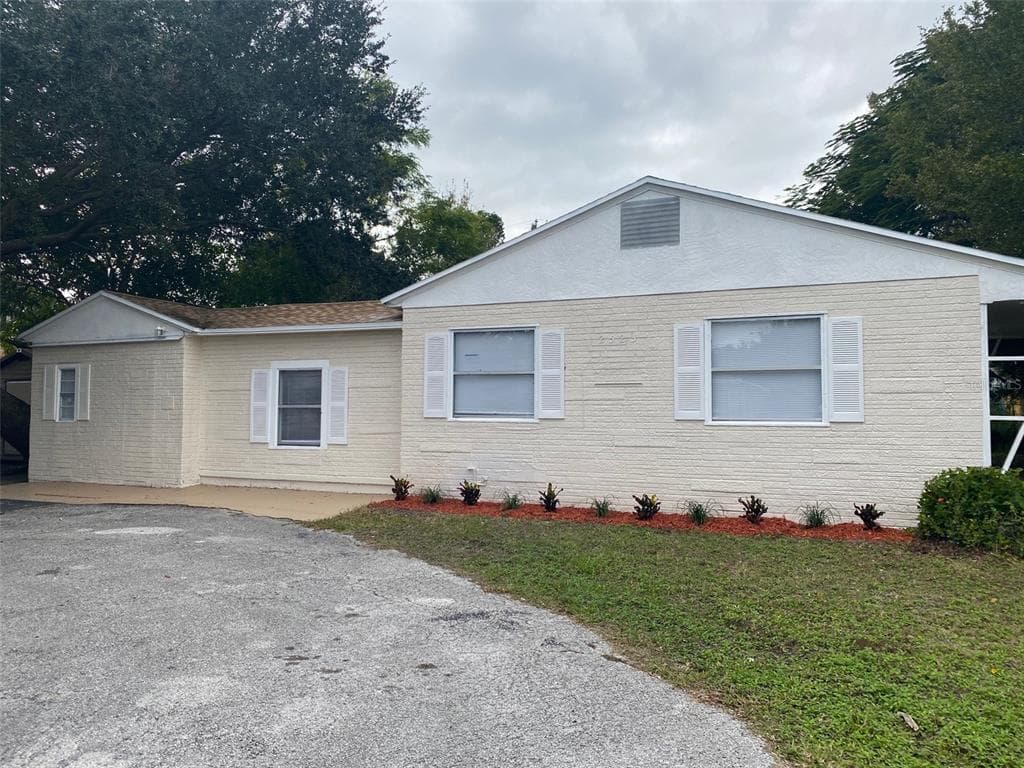 2525 IMLAY COURT S ST PETERSBURG, FL 33705