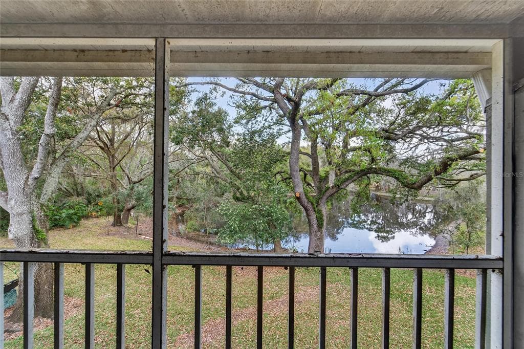 11808 SKYLAKE PLACE UNIT D TEMPLE TERRACE, FL 33617