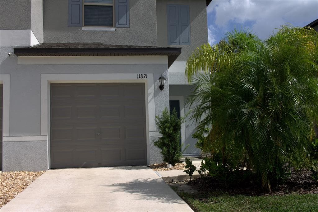 11871 DUMAINE VALLEY ROAD RIVERVIEW, FL 33579