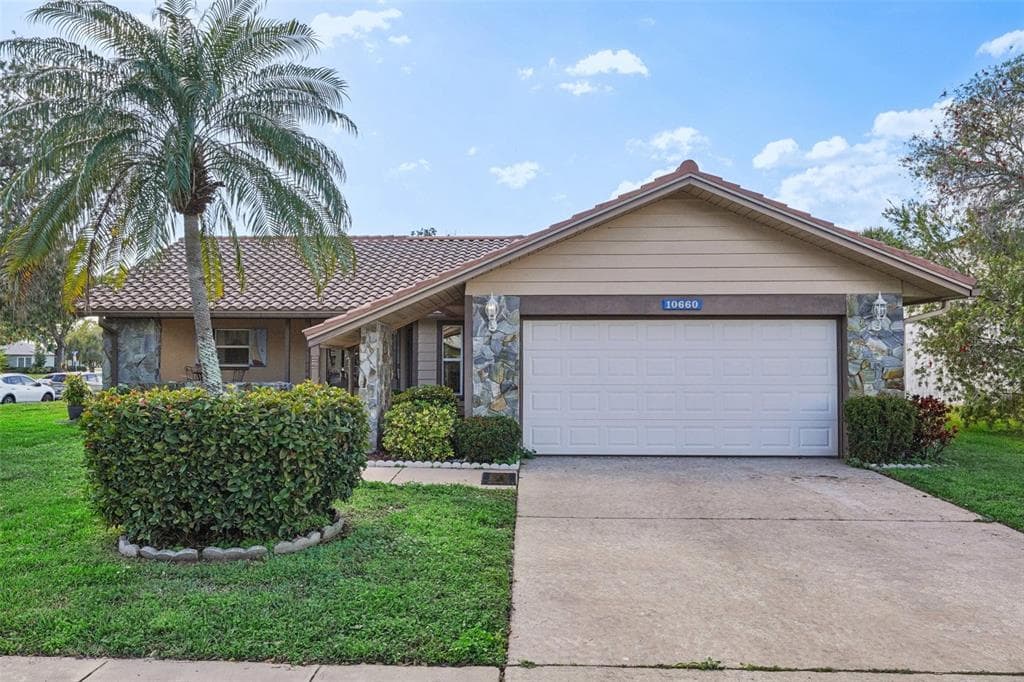10660 41ST COURT N CLEARWATER, FL 33762