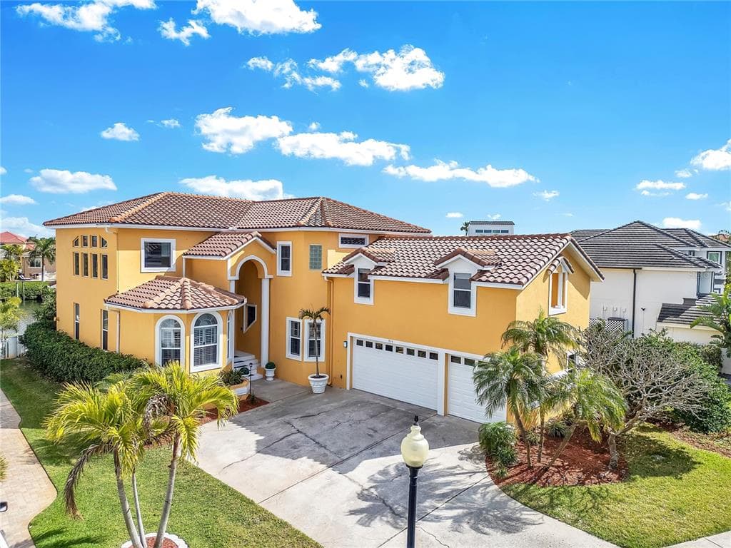 934 SYMPHONY ISLES BOULEVARD APOLLO BEACH, FL 33572