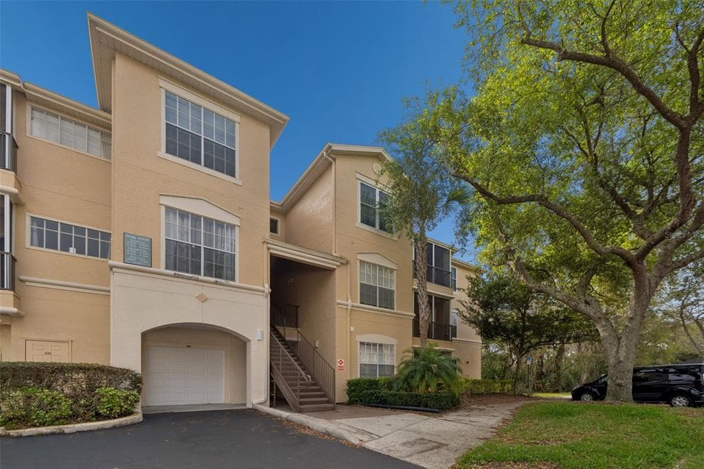 5125 PALM SPRINGS BOULEVARD UNIT 4305 TAMPA, FL 33647
