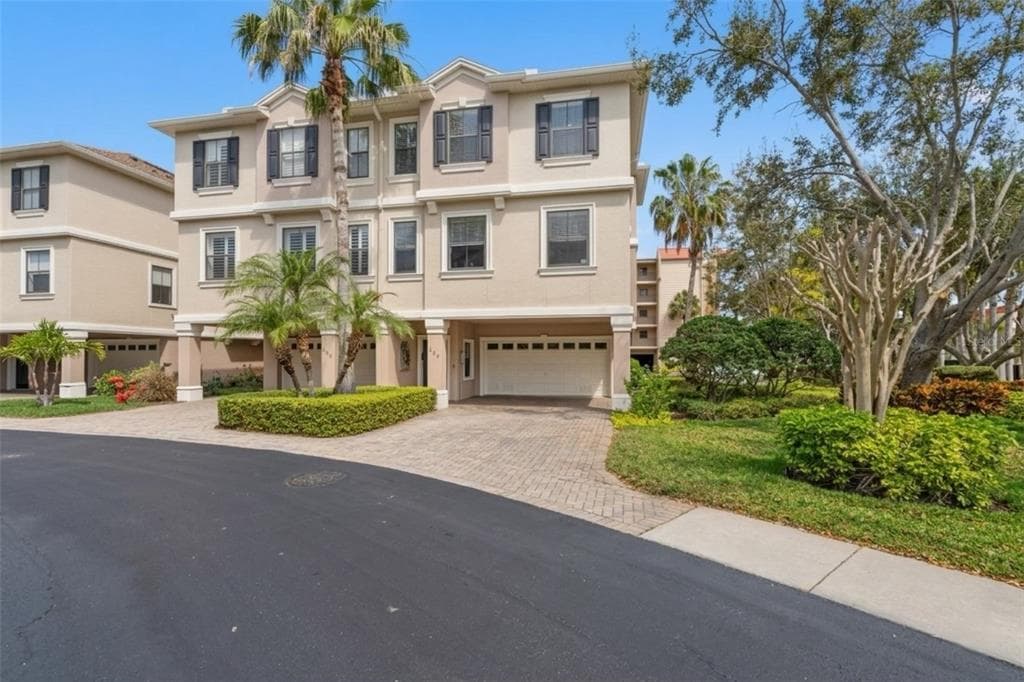 606 BELLA LOOP UNIT 2 DUNEDIN, FL 34698