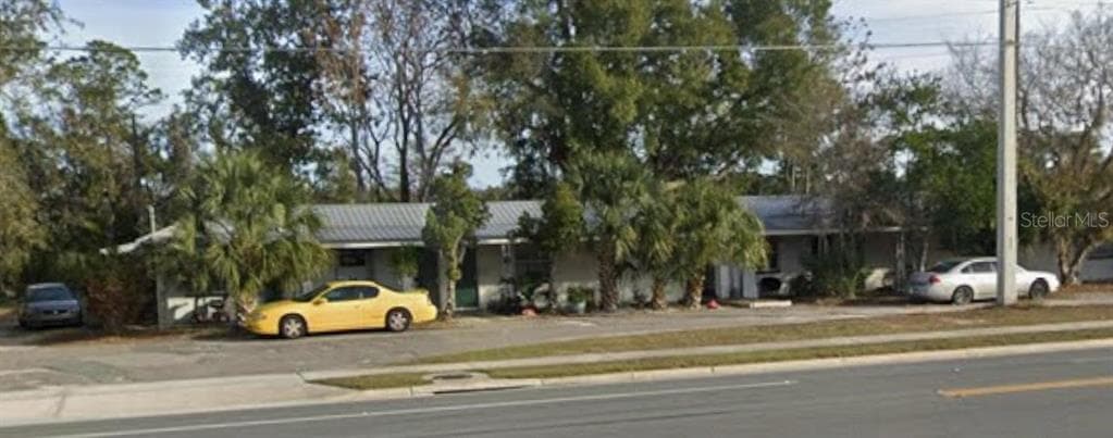 1949 E DUVAL STREET LAKE CITY, FL 32055