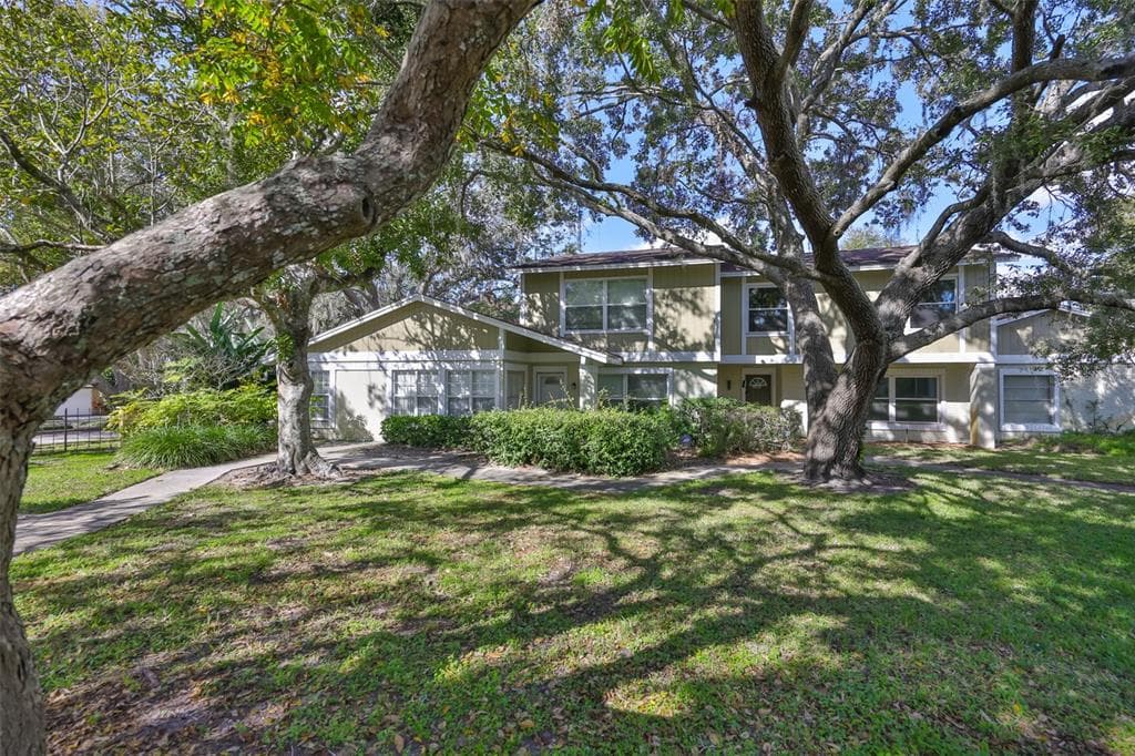14805 LAKE FOREST DRIVE LUTZ, FL 33559