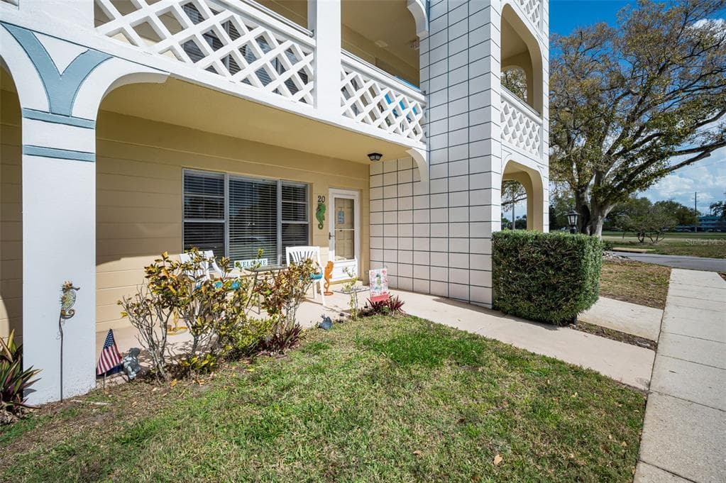 2404 FLORENTINE WAY UNIT 20