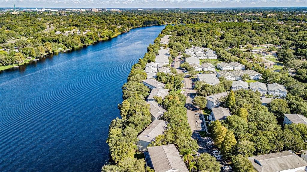 7150 E BANK DRIVE UNIT 101 TAMPA, FL 33617