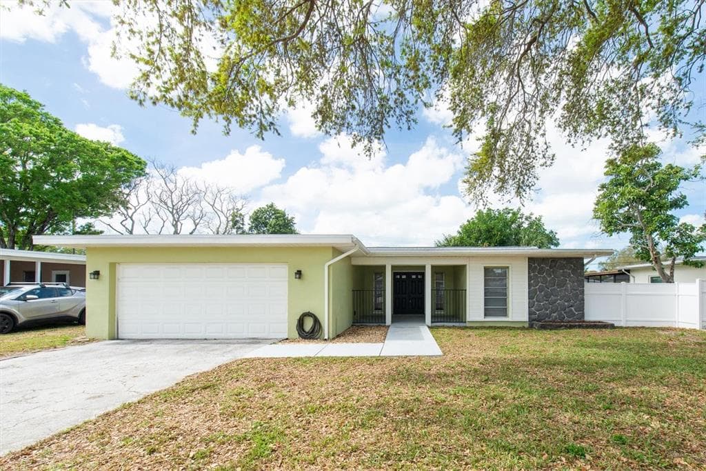 1040 BRITTON STREET LARGO, FL 33770