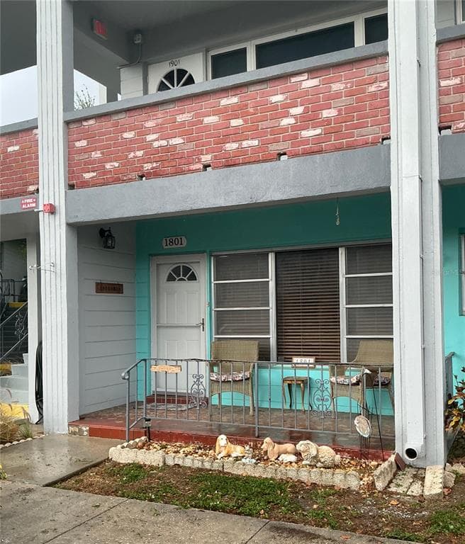 4300 58TH STREET N UNIT 1801