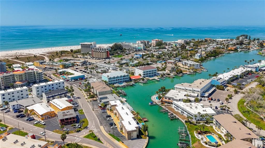 184 117TH AVENUE UNIT 2 TREASURE ISLAND, FL 33706