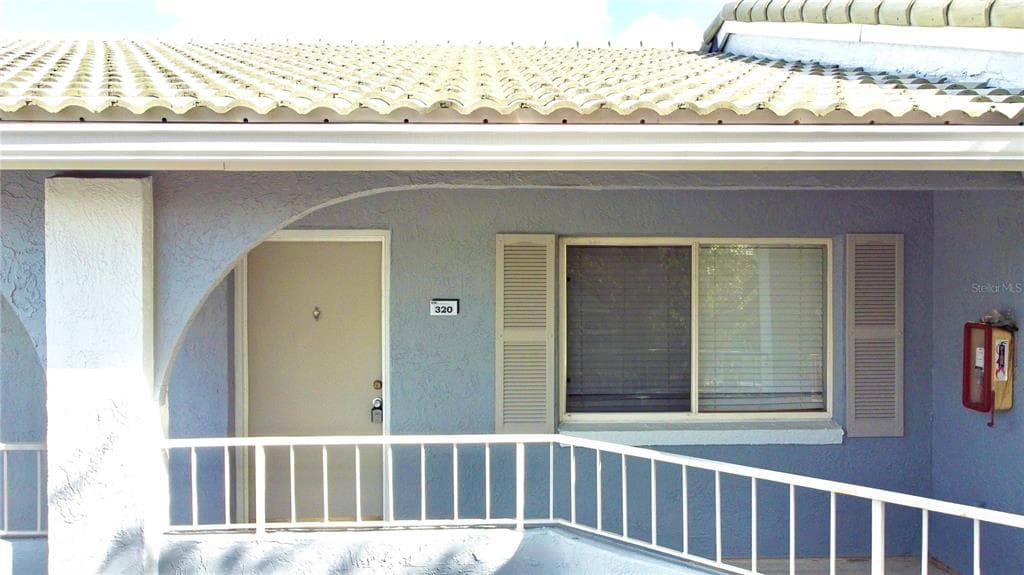 120 BLUE POINT WAY UNIT 320 ALTAMONTE SPRINGS, FL 32701