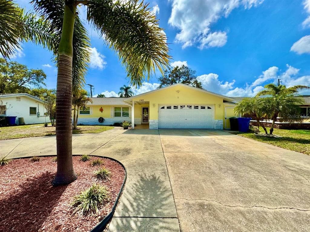 1145 STEWART DRIVE DUNEDIN, FL 34698