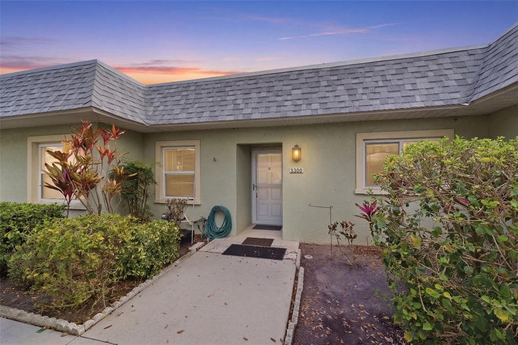 3300 TEESIDE DRIVE NEW PORT RICHEY, FL 34655