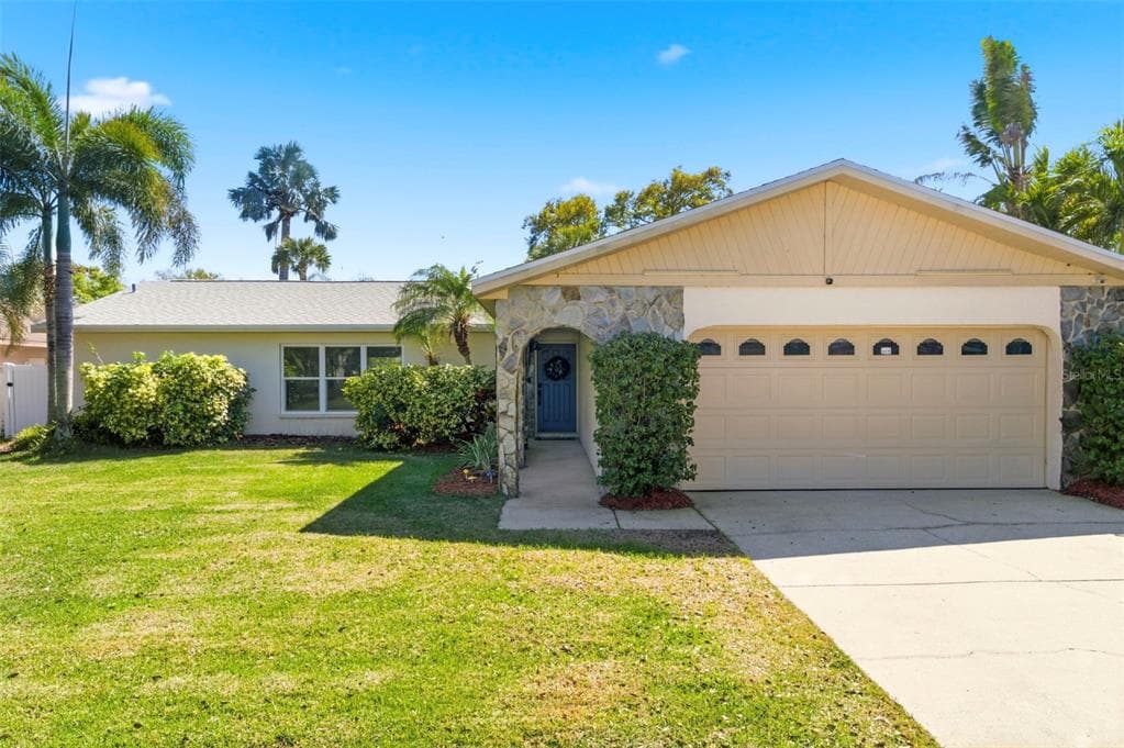 11932 99TH AVENUE SEMINOLE, FL 33772