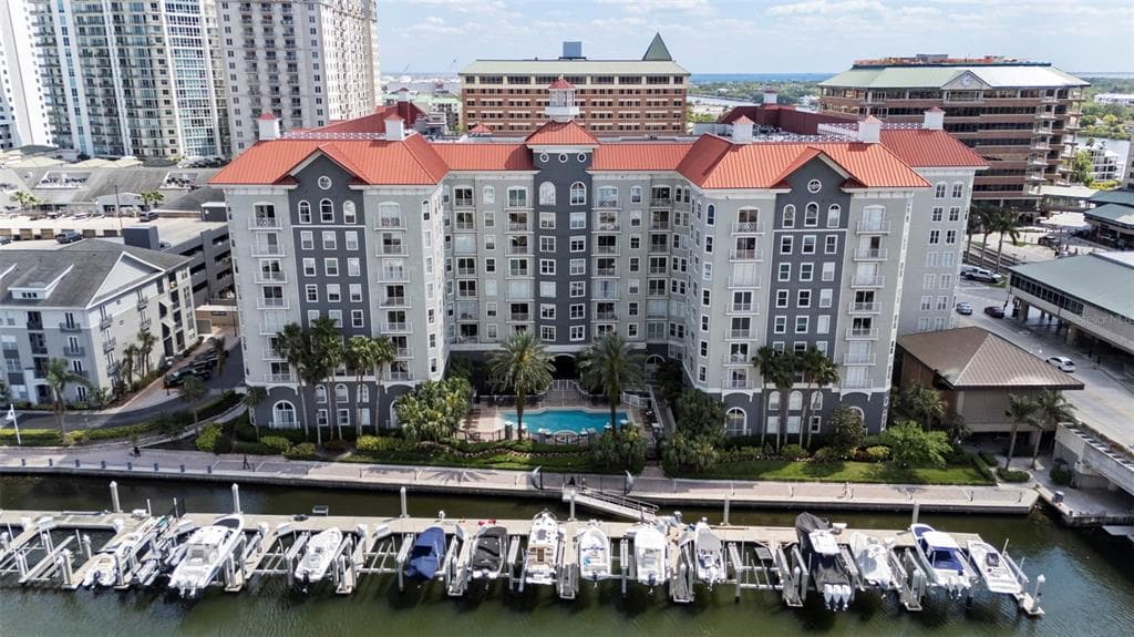 700 HARBOUR ISLAND UNIT 238