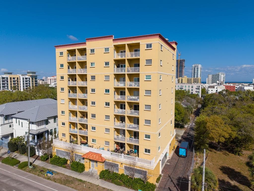 316 8TH STREET S UNIT 402