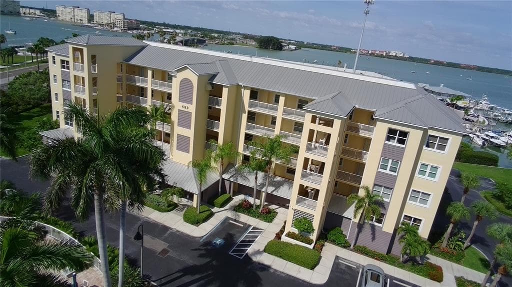423 150TH AVENUE UNIT 1405