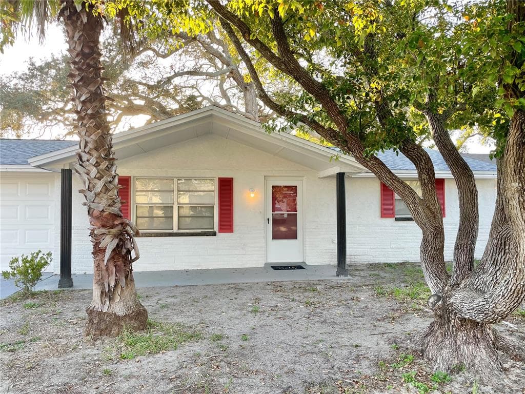 11205 YEWTREE AVENUE PORT RICHEY, FL 34668