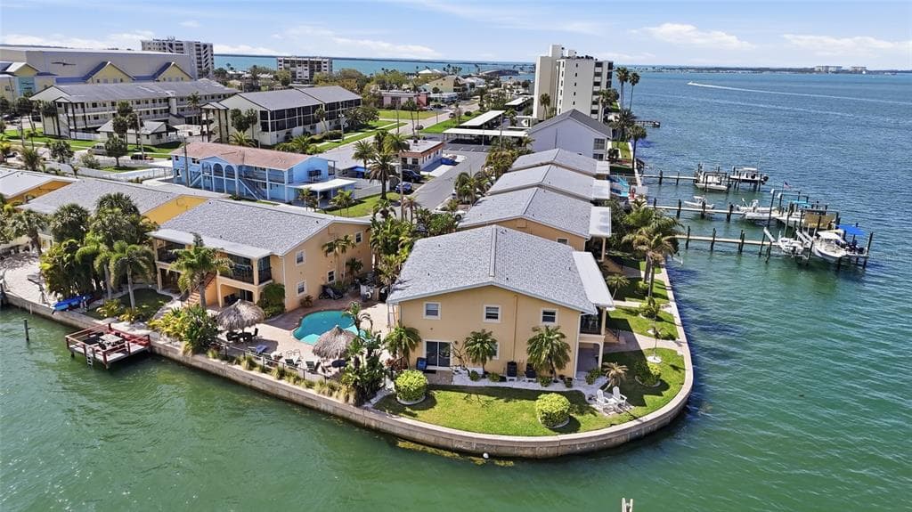 2675 ST JOSEPHS DRIVE E UNIT D DUNEDIN, FL 34698