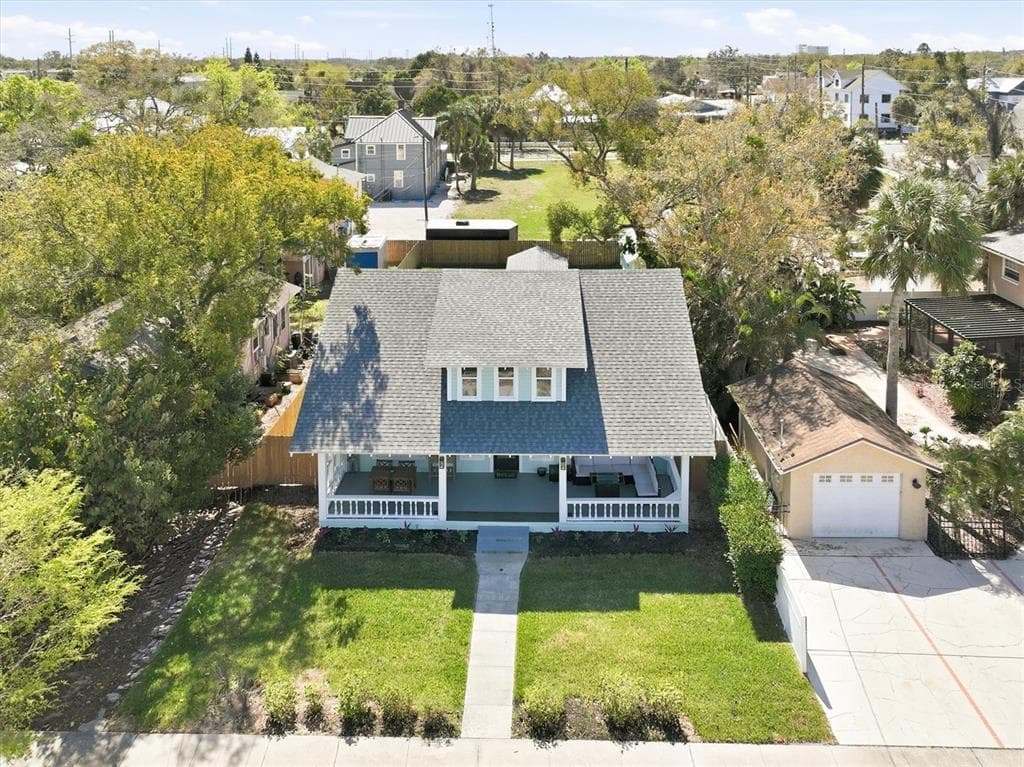 418 E ORANGE STREET TARPON SPRINGS, FL 34689