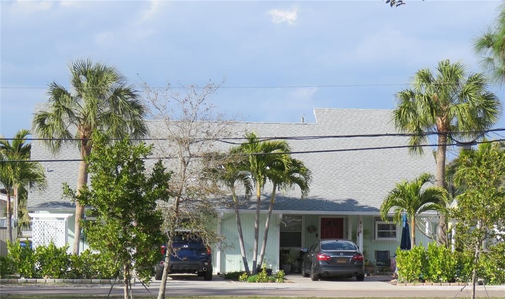 418 NARVAEZI STREET VENICE, FL 34285