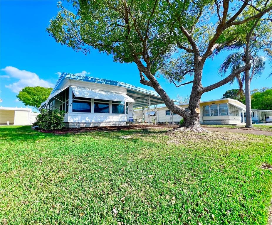 1100 BELCHER ROAD S UNIT 720 LARGO, FL 33771