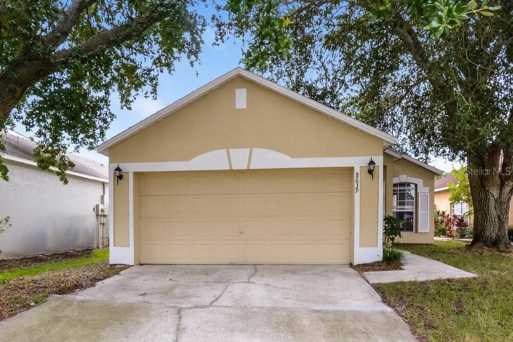 8639 FOLEY DRIVE ORLANDO, FL 32825