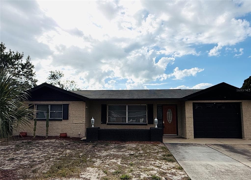 10921 OLDHAM ROAD PORT RICHEY, FL 34668