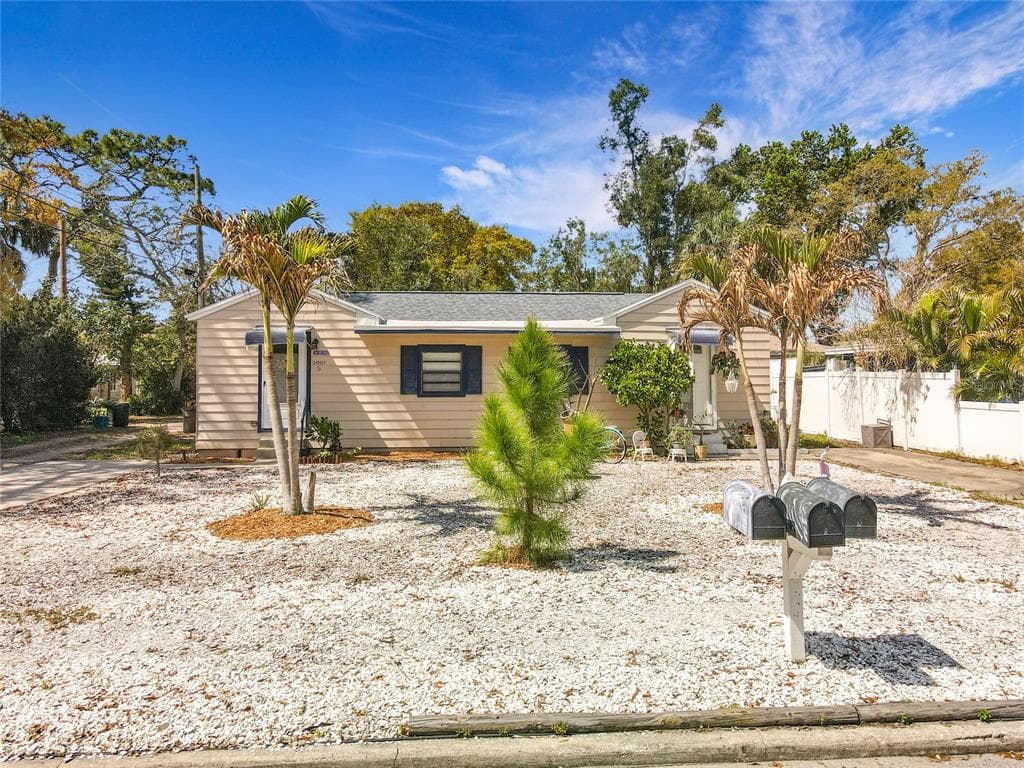 2007 54TH STREET S GULFPORT, FL 33707