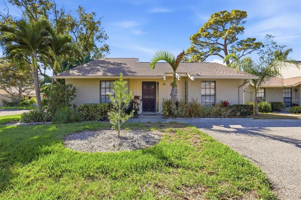36 WINDRUSH BAY DRIVE UNIT 36 TARPON SPRINGS, FL 34689