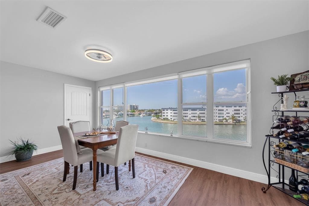 6025 SHORE BOULEVARD S UNIT 405 GULFPORT, FL 33707