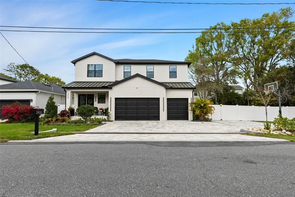 2905 W LEILA AVENUE TAMPA, FL 33611