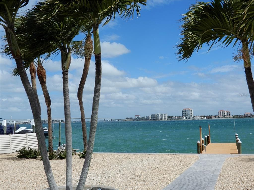 337 1ST STREET W TIERRA VERDE, FL 33715