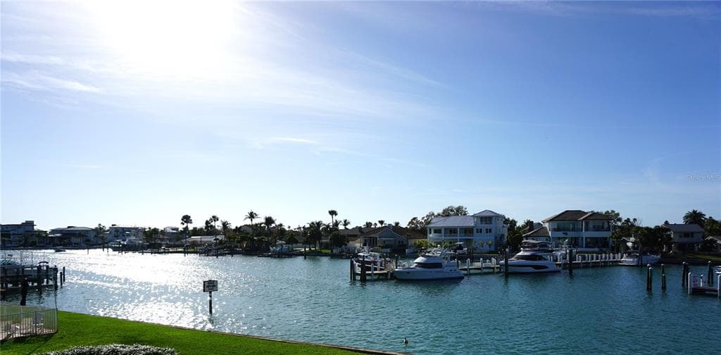 340 PINELLAS BAYWAY S UNIT 203 TIERRA VERDE, FL 33715