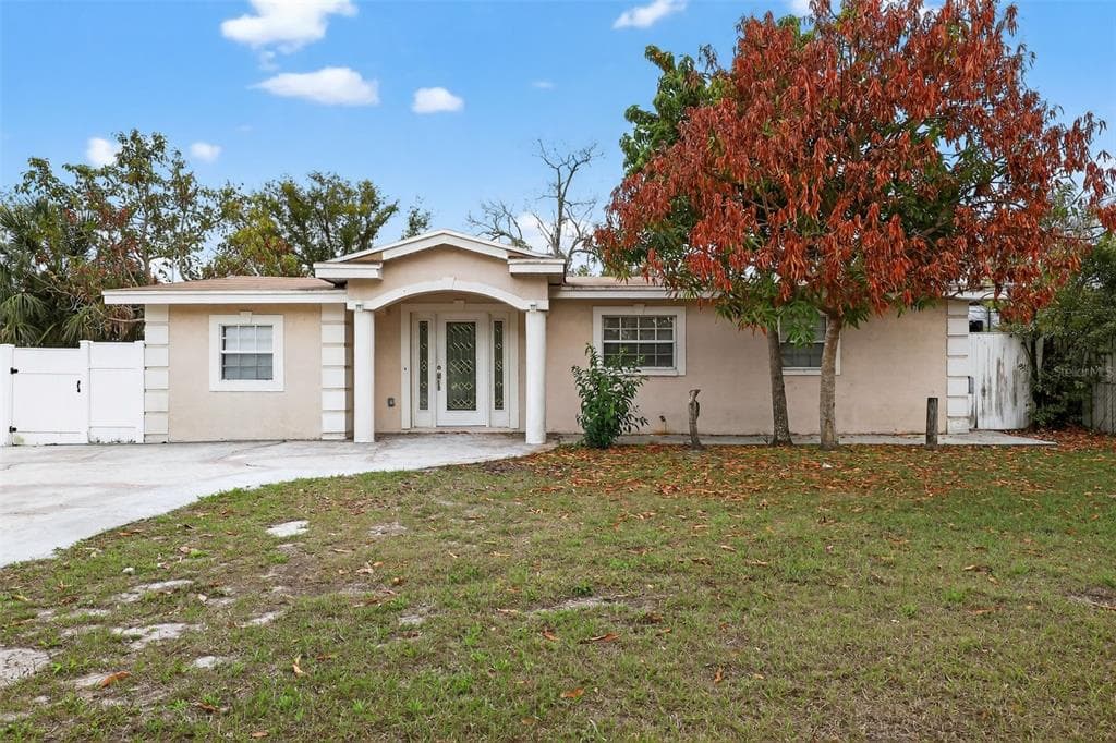 3302 RIVER COVE DRIVE TAMPA, FL 33614
