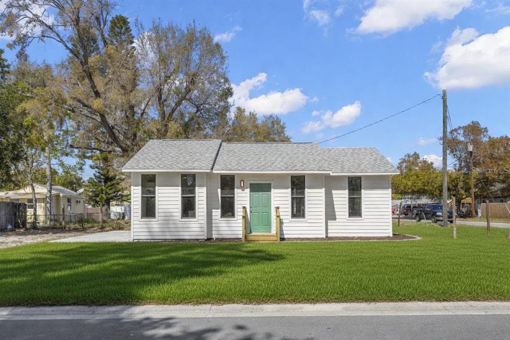 3901 45TH AVENUE N ST PETERSBURG, FL 33714