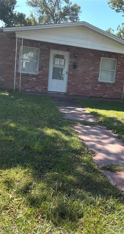 907 E RENFRO STREET PLANT CITY, FL 33563